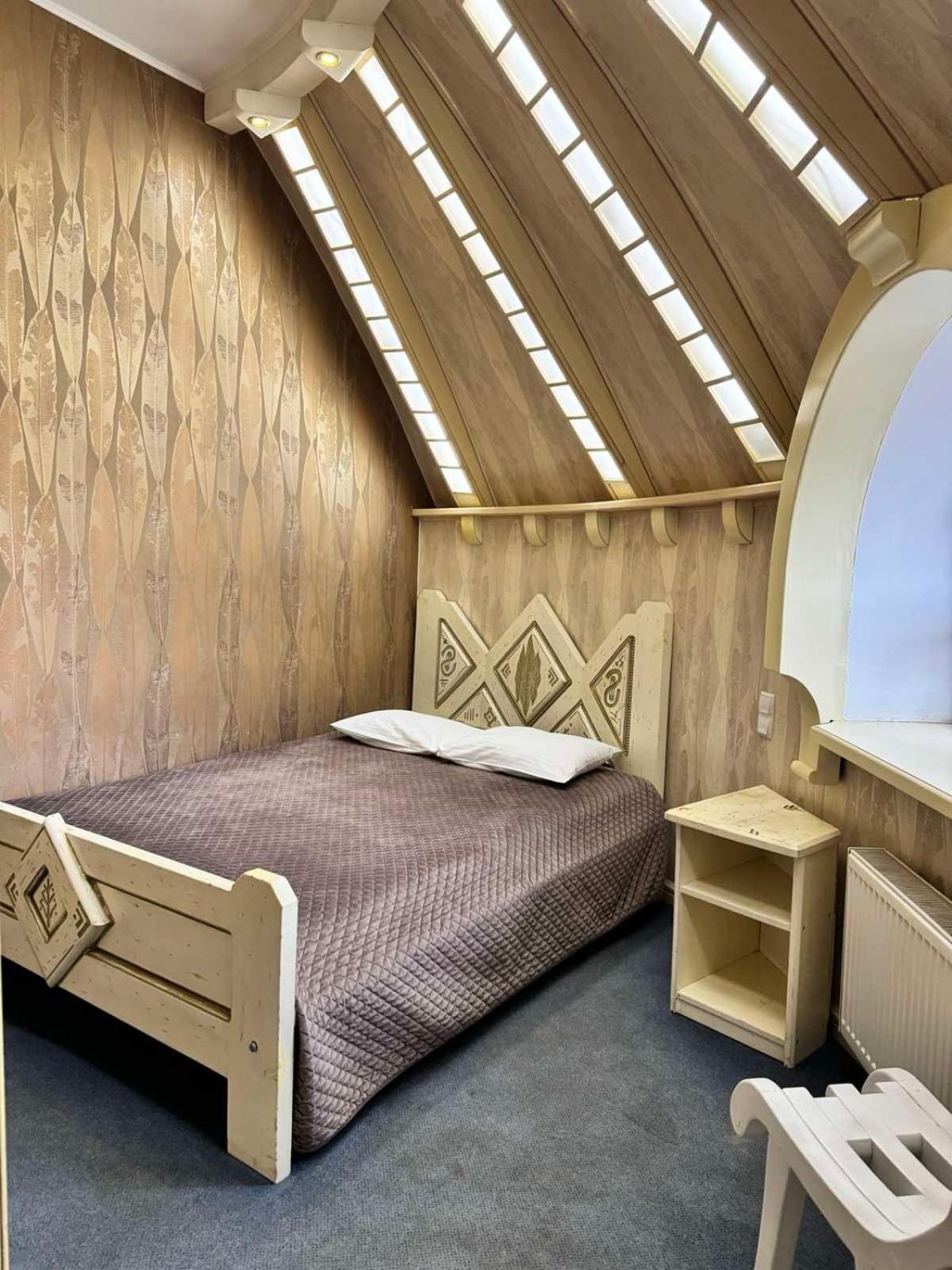 Hotel Veles Zolotonosha Εξωτερικό φωτογραφία
