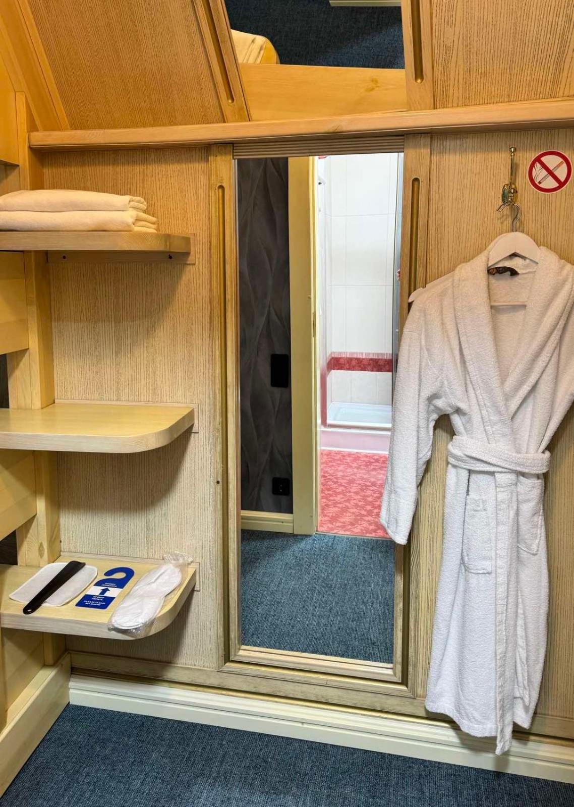 Hotel Veles Zolotonosha Εξωτερικό φωτογραφία