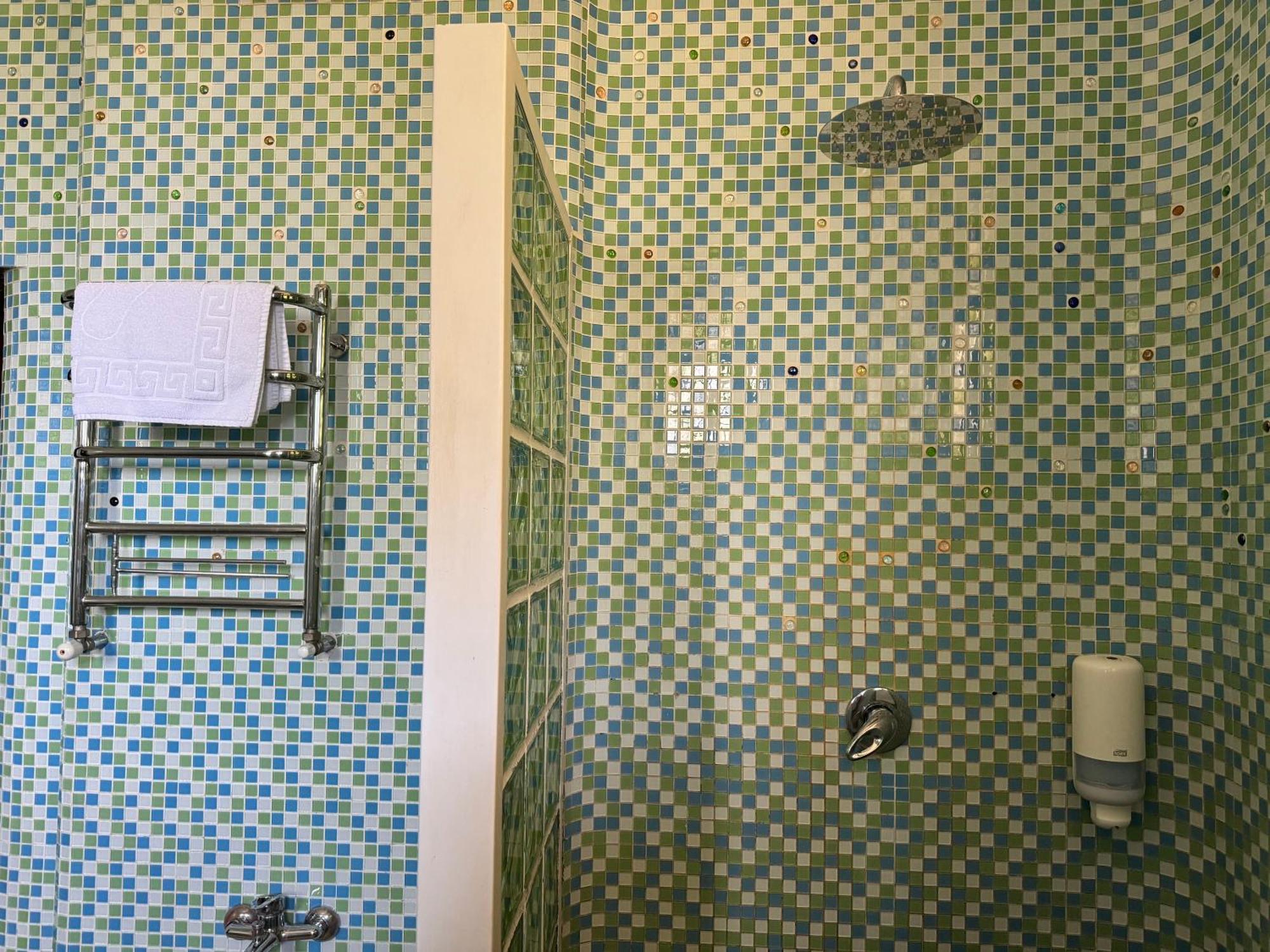 Hotel Veles Zolotonosha Εξωτερικό φωτογραφία