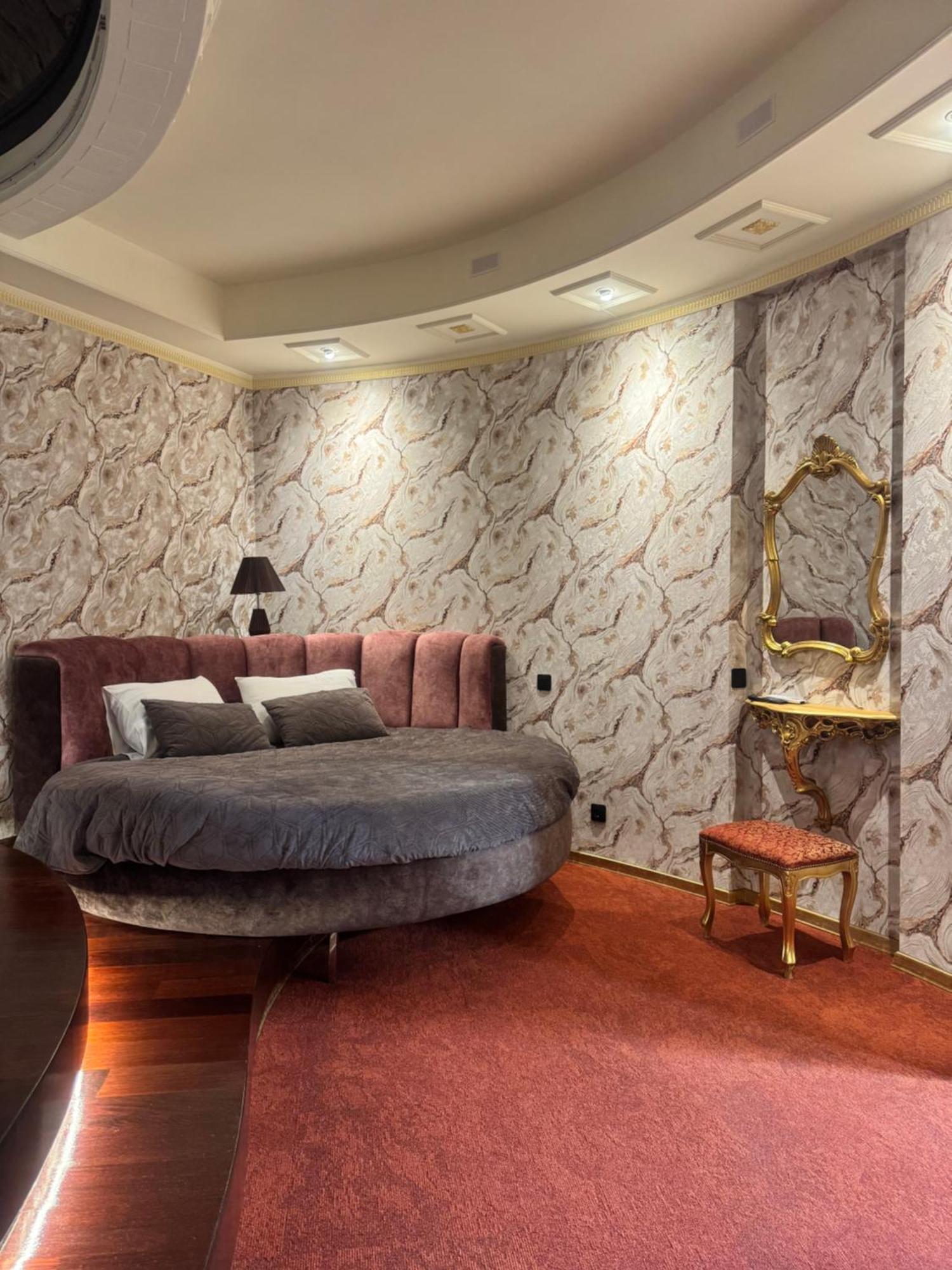 Hotel Veles Zolotonosha Εξωτερικό φωτογραφία